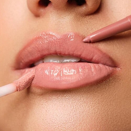 ARTDECO SIJAJ ZA USTNICE PLUMPING LIP FLUID - 21 GLOSSY NUDE